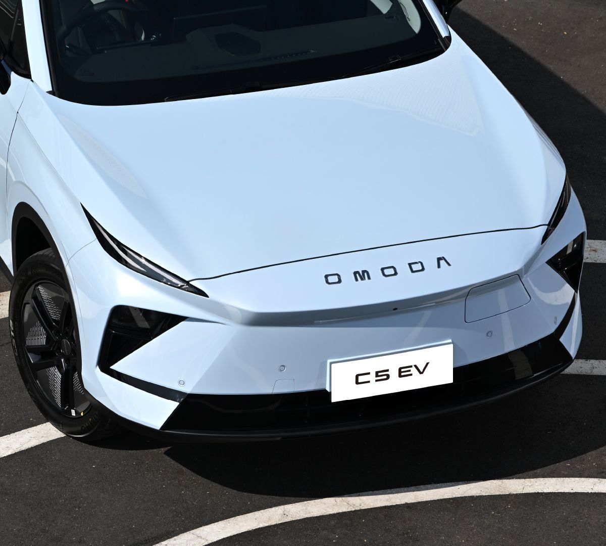 กระจังหน้า X-Shaped Front Grille ของ OMODA C5 EV